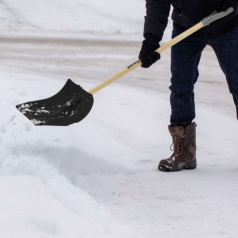 Snow shovel, 18" poly blade