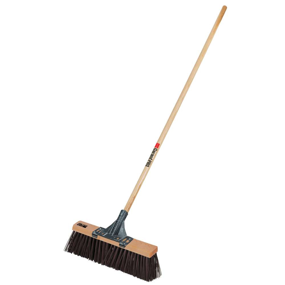 Street/stable broom 18", synthetic, wood hdle