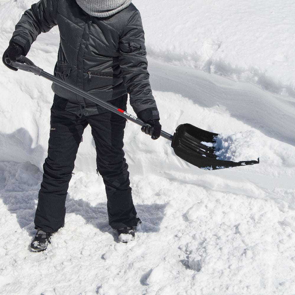 Snow shovel, 13.9" poly blade