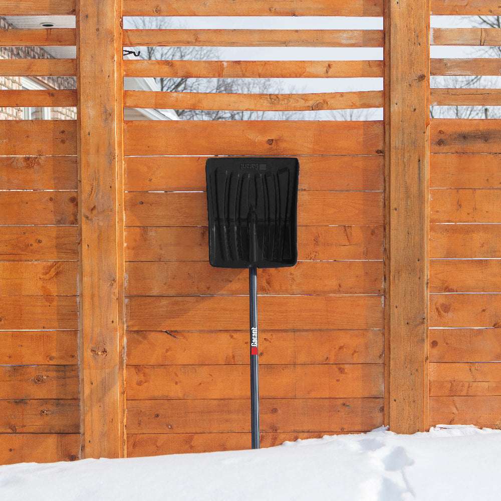 Snow shovel, 13.9" poly blade